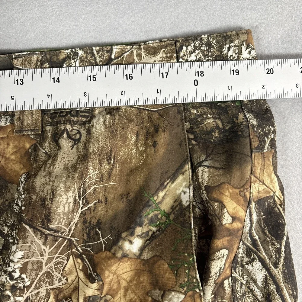 Magellan Outdoors Pants XL Realtree Camo Hunting Convertible Zip-Off